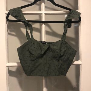Bershka broderie green croptop